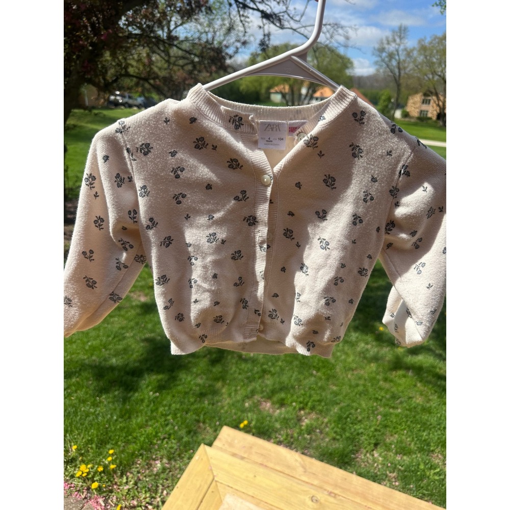 ZARA Kids Girls Cream and Dainty Blue Floral Cardigan Trendy Cottagecore SZ 4